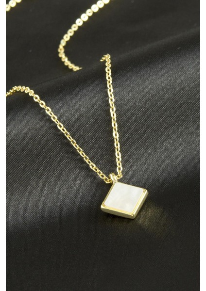 Ds-Derin Kare Polyester Kolye-Yeşil