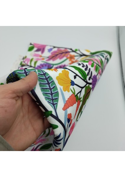 Botanik Çiçek Desenli Dijital Baskılı Döşemelik Polyester Kumaş – Canlı Görünüm | 140 cm Genişlik Elndö3 modelleri