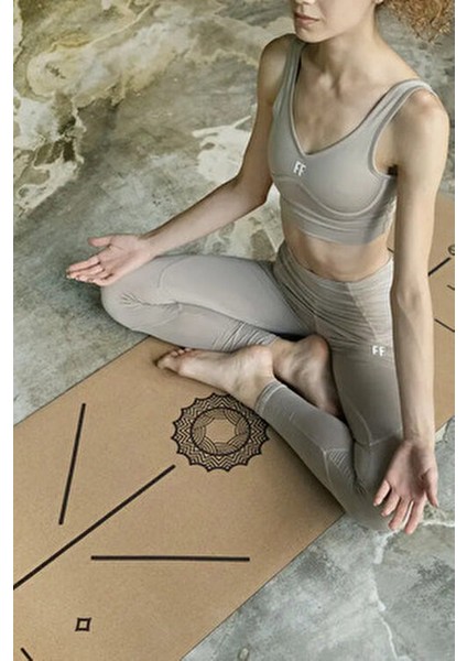 Nature Serisi 4 mm Mantar Doğal Kauçuk Kaydırmaz Yoga Matı Ergonomik Destekli 1 Adet indirimleri