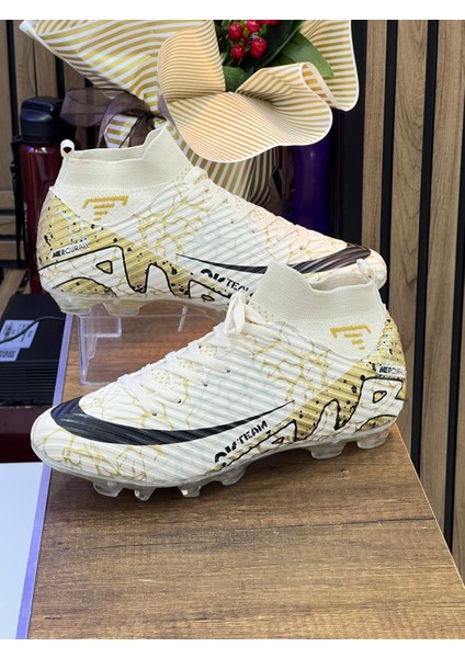 Likralı Çoraplı Vinnex Spor Krampon Ayakkabı-Bej Altın fiyatları