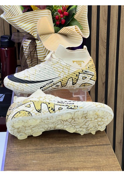 Likralı Çoraplı Vinnex Spor Krampon Ayakkabı-Bej Altın modelleri