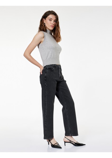 Normal Bel Düz Paça Pamuklu Taşlı Jean Pantolon - Straight Jeans fiyatları