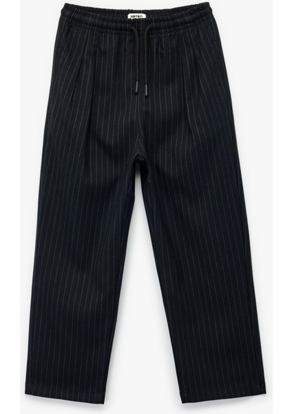 Beli Bağcıklı Cep Detaylı Viskon Karışımlı Çizgili Pantolon