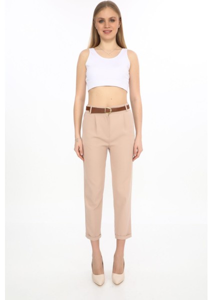 Kemerli Arka Lastikli Tek Pileli Bej Double Paça Kadın Pantolon