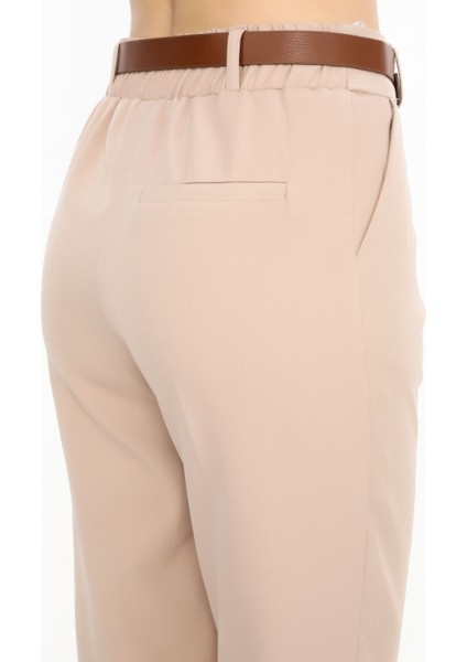 Kemerli Arka Lastikli Tek Pileli Bej Double Paça Kadın Pantolon fırsatları