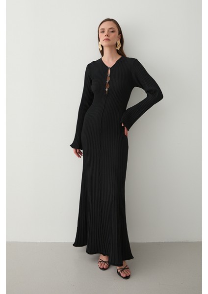 Siyah Düğme Detaylı Uzun Elbise - 1725
