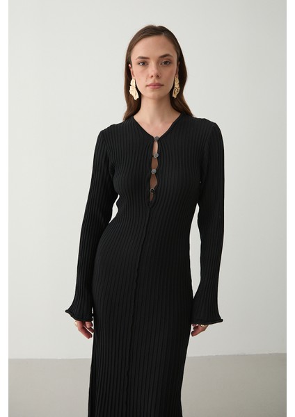 Siyah Düğme Detaylı Uzun Elbise - 1725 fiyatları