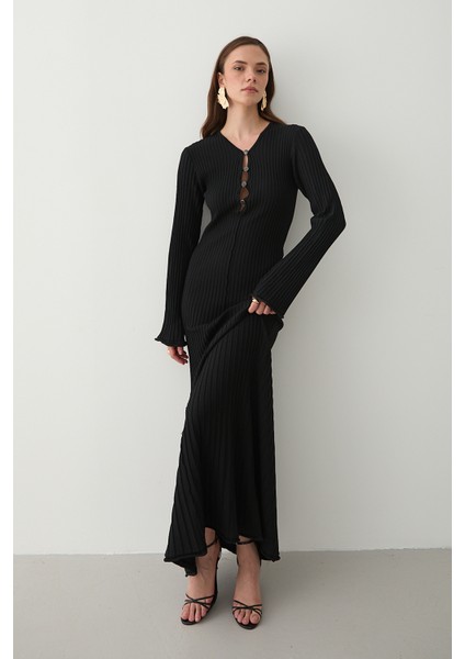 Siyah Düğme Detaylı Uzun Elbise - 1725 indirimleri