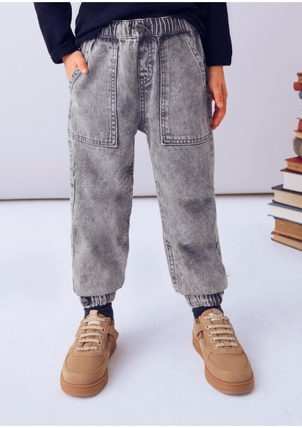 Erkek Çocuk Jogger Denim Pantolon – Gri (4-10 Yaş) | Lastikli Bel ve Paça, Cepli, Rahat Kesim fiyatları