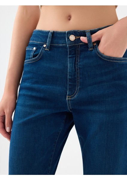 Flare Slim Fit Kadın Pantolon indirimleri