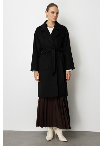 Yünlü Kaşe Doku Torba Cepli Basic Siyah Kaban