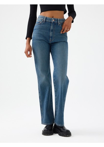 Slim Straight Slim Fit Kadın Pantolon fiyatları