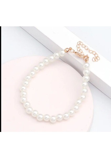 Zarif Beyaz Inci Bileklik ile Şıklığınızı Tamamlayın