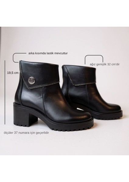 Siyah Deri Fermuar Detaylı Düğme Aksesuarlı Kadın Arkadan Lastikli Bot fiyatları