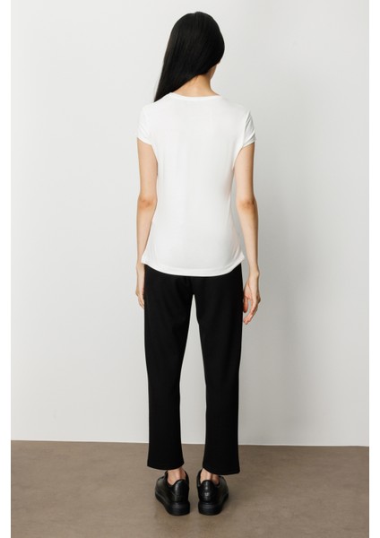 Kadın Sıfır Yaka Ay Kol Basic Bluz 61302 Ekru fırsatları