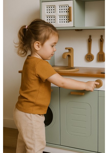 Mini Şef Ahşap Mutfak 12 Parça Servis Seti ve Led Hediyeli fırsatları