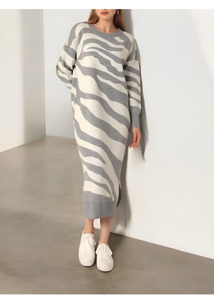 Yırtmaçlı Desenli Triko Elbise modelleri