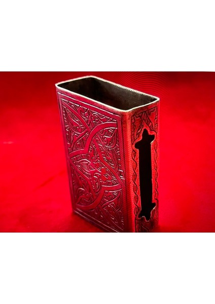 Gümüş Antika Kibritlik 5,5cm 4cm Ölçülerinde 25.5 Gram Ağırlığında