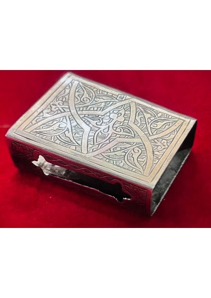 Gümüş Antika Kibritlik 5,5cm 4cm Ölçülerinde 25.5 Gram Ağırlığında