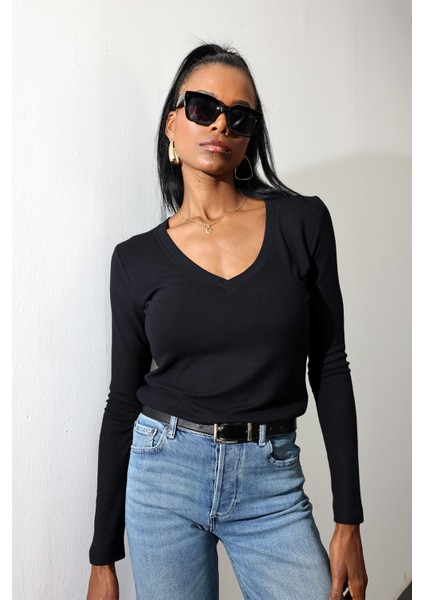Siyah Soft Touch Bambu V Yaka Tişört modelleri