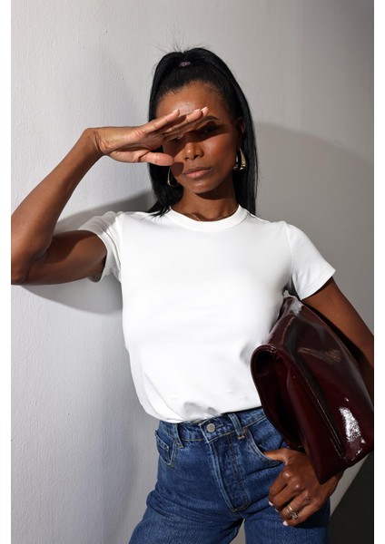 Ekru Fit Basic Tişört