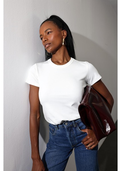 Ekru Fit Basic Tişört fiyatları