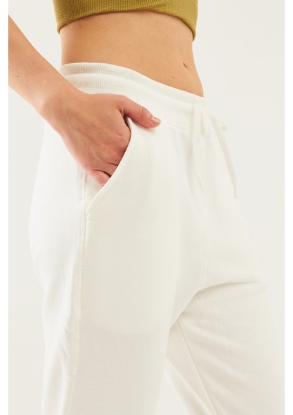 Kadın Beyaz Esnek Paça Lok Dikiş Örme Jogger Eşofman Altı modelleri
