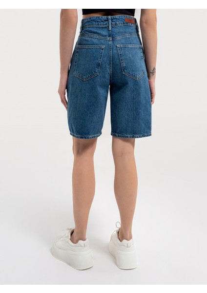 Regular Fit Kadın Şort