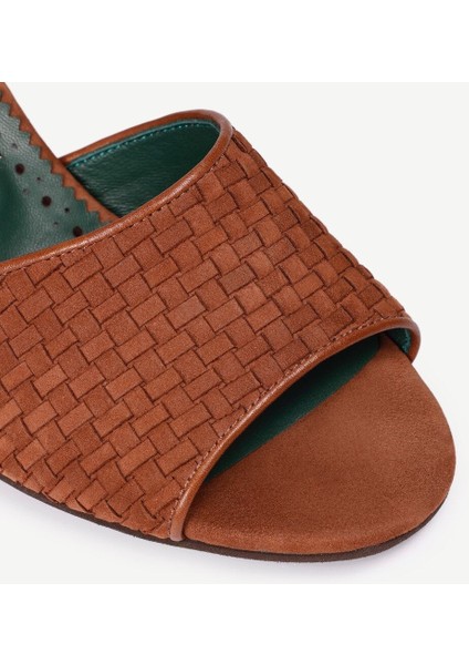 Kösele Kaplama Yumuşak Deri Topuklu Terlik