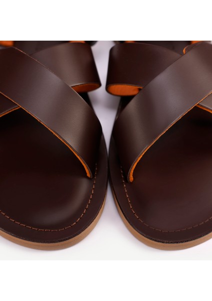 Arkadan Bağlı Deri Sandalet