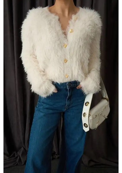 Altı Dugmelı Tuylu Hırka