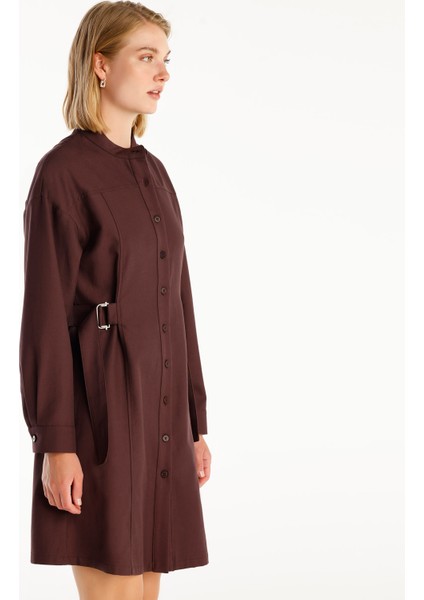 Kemer Detaylı Uzun Kollu Hakim Yaka Kısa Gömlek Elbise