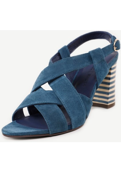 Çapraz Bantlı Deri Topuklu Sandalet