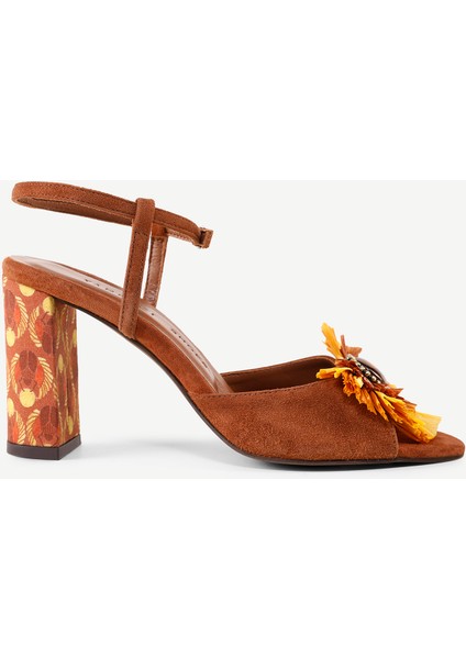 Rafya Aksesuar Detaylı Topuklu Sandalet