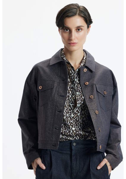 Gömlek Yaka Önü Cepli Kısa Ceket