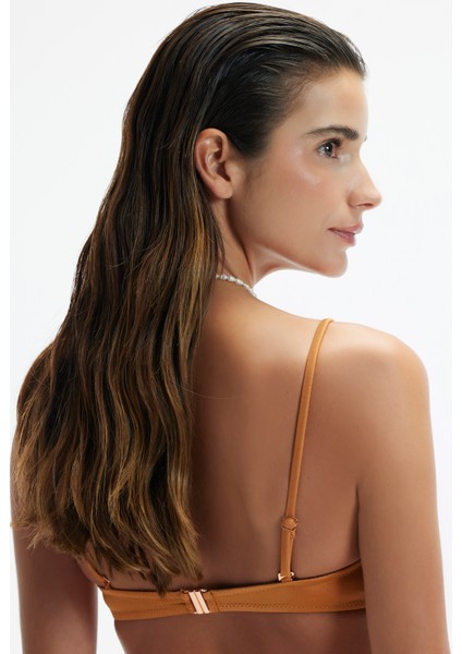 Boncuk Detaylı Bikini Üstü