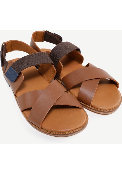 Erkek Çapraz Deri Sandalet Kahverengi Konforlu Kullanım İçin Tasarlandı
