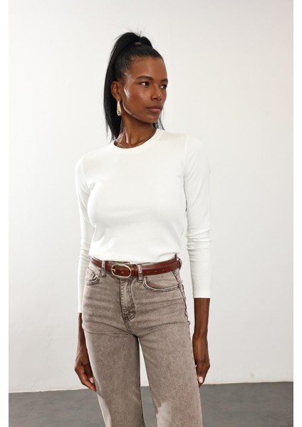 Ekru Fit Basic Uzun Kol Tişört modelleri