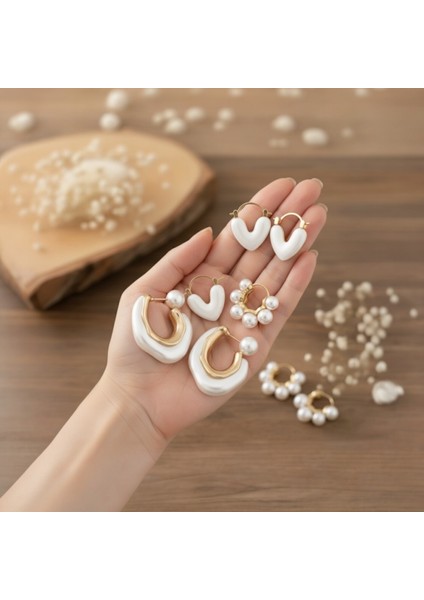 Yeni Sezon Lüks İnci Küpe Seti - Gold Detay Kalp ve Sallantılı Modeller - Şık ve Zamansız fiyatları