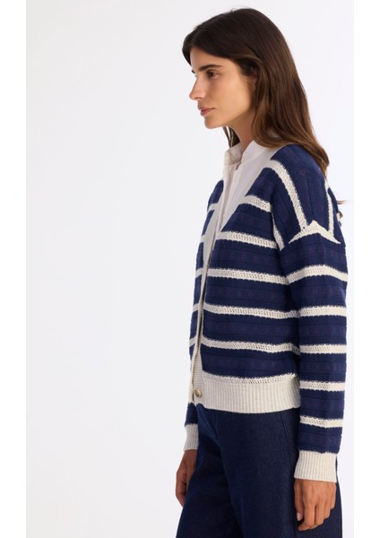 Regular V Yaka Uzun Kol Hırka