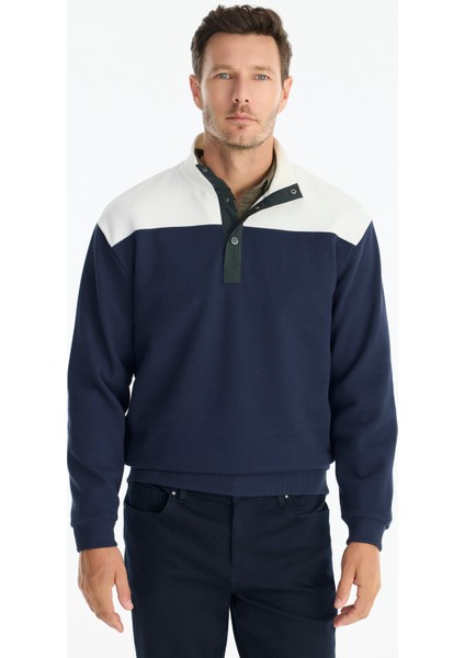 Regular Dik Yaka Uzun Kol Sweatshirt