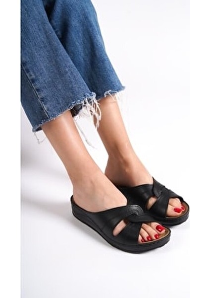 Kadın Terlik Suni Deri Hafif ve Rahat Düz Topuklu Yazlık