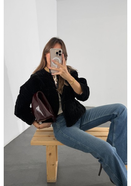 Siyah Kadife Kapitone Bomber Ceket fırsatları