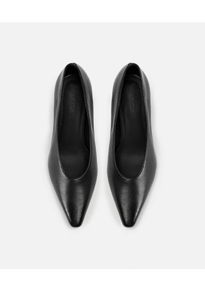 Sivri Burun Topuklu Ayakkabı IW6250031017001 indirimleri