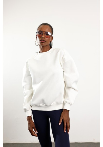 Beyaz Parçalı Basic Sweatshirt 3408