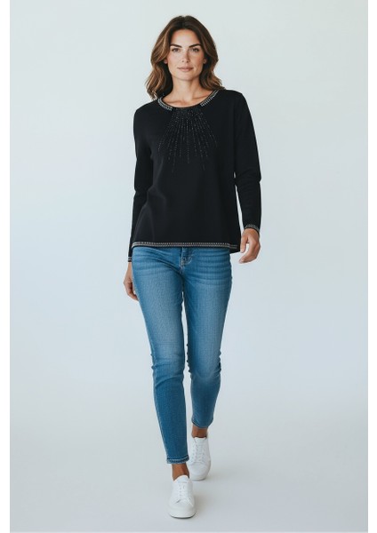 Kadın Yaka ve Kol Ağzı Taşlı Etek Desenli Bluz fırsatları