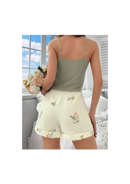 Yaprak Desenli Şortlu Pijama Takiımı fiyatları