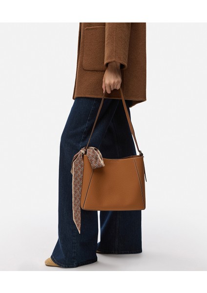 Fular Aksesuarlı Deri Görünümlü Bucket Çanta IW6250052047074 fiyatları