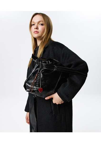 KORDON VE ZİNCİR AKSESUARLI ÇANTA TW6250052081001 fiyatları