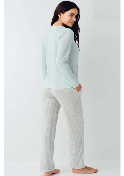 9050 Kadın Uzun Kollu Bisiklet Yaka Pijama Takımı-Nil modelleri